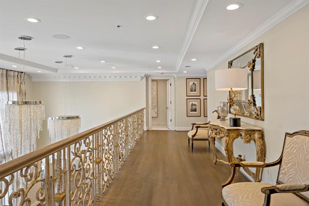 Plaza At Turtle Creek Residence Ph - Residential