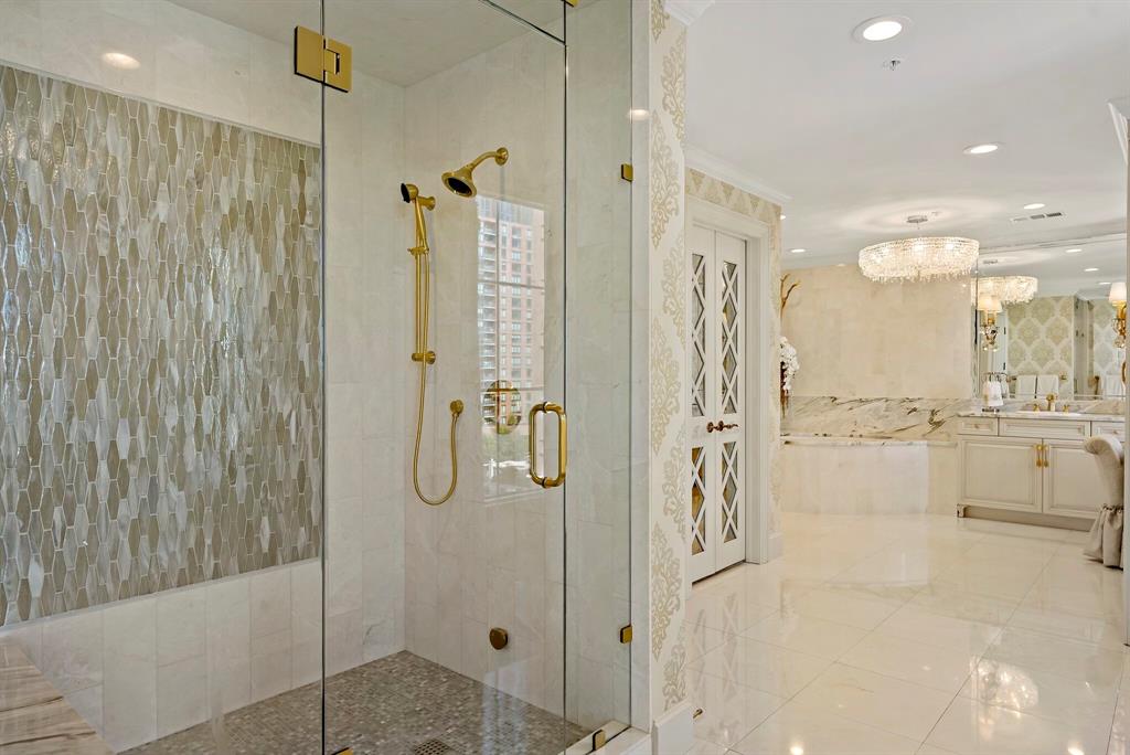 Plaza At Turtle Creek Residence Ph - Residential