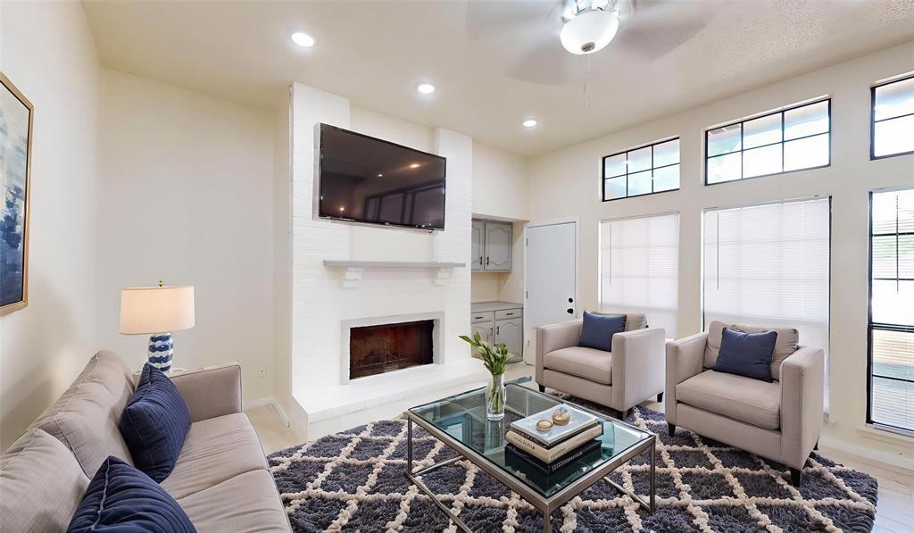 2842 Kingswood Drive