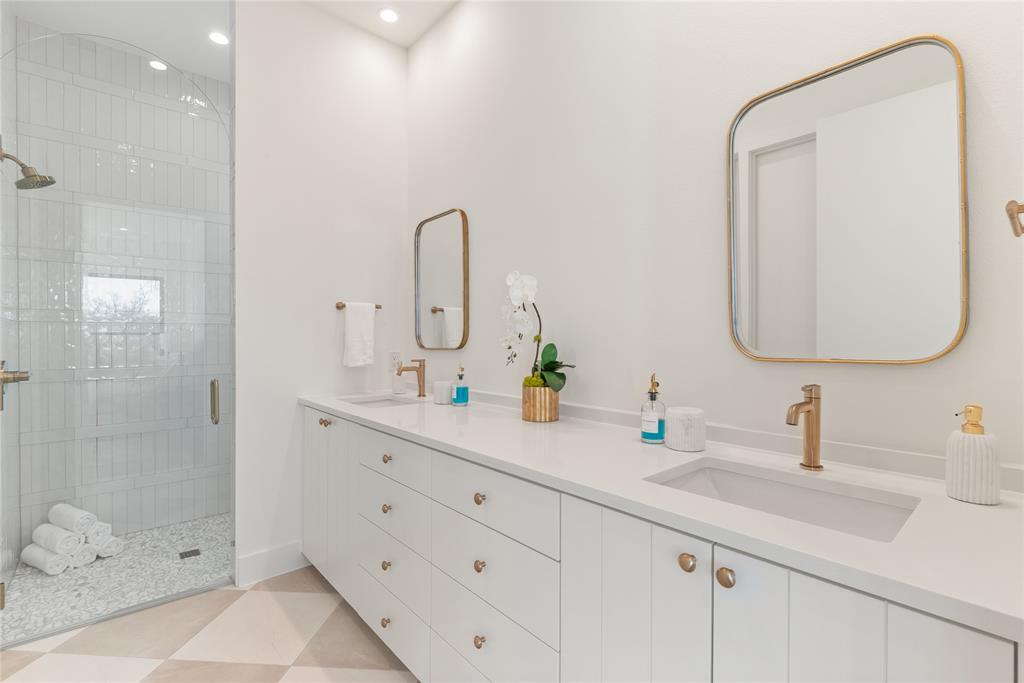 GASTONWOOD 5 - Residential