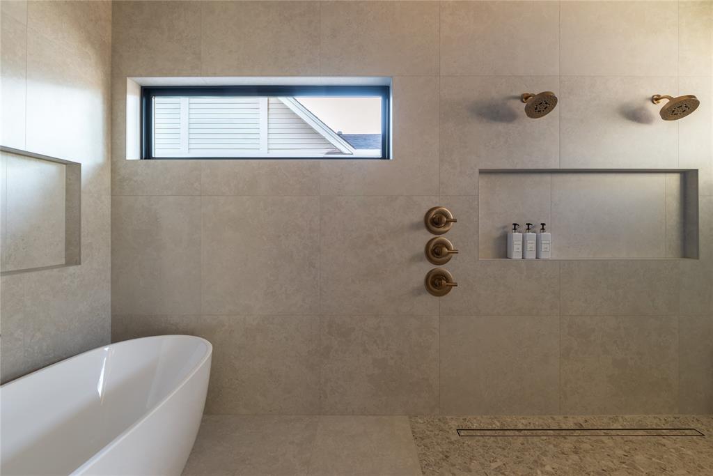 GASTONWOOD 5 - Residential