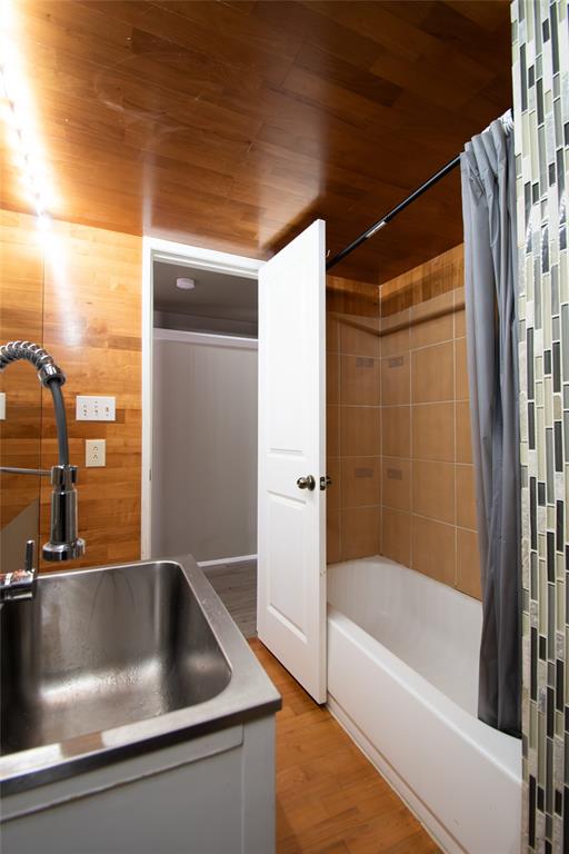 Hickory Hills V - Residential