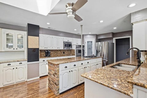 Tiny photo for 3801 Post Oak Road, Flower Mound, TX 75022 (MLS # 21394945)