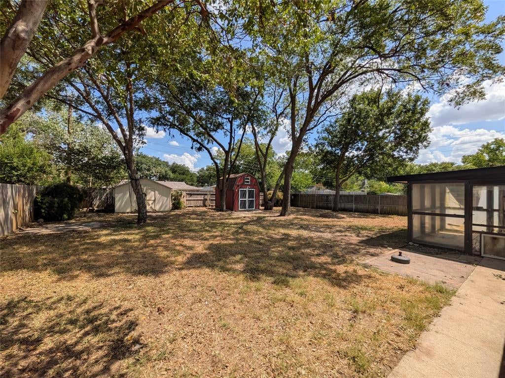 1416 Brookside Drive