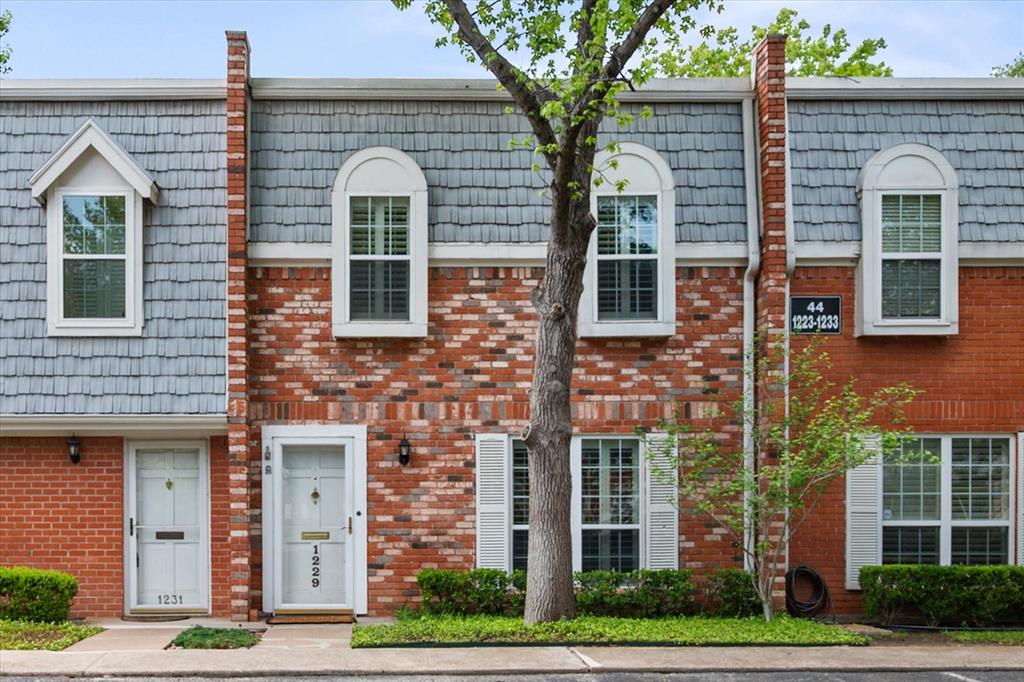 1229 Roaring Springs Road