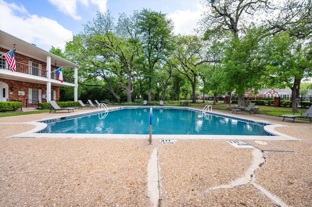 Indian Creek #1 Condo - Residential