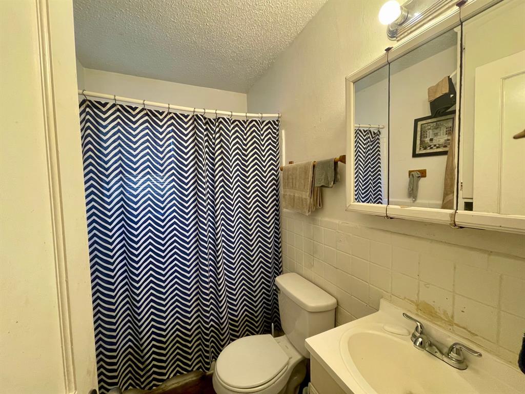 786 Fairwood Drive