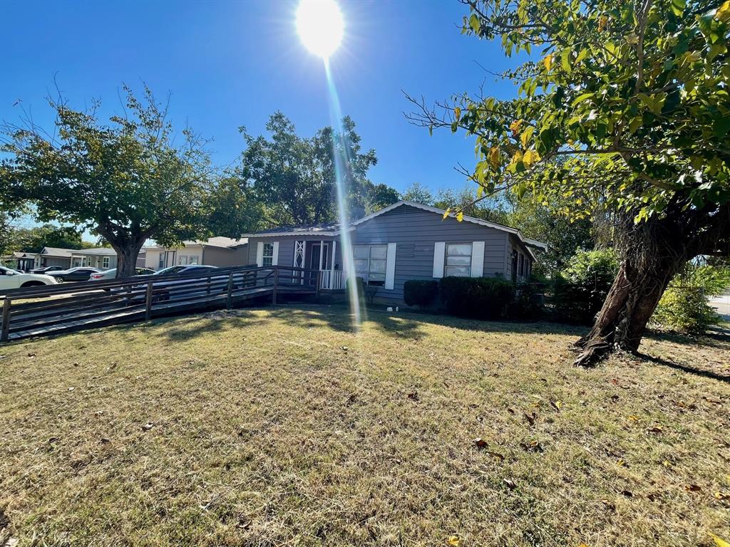 786 Fairwood Drive