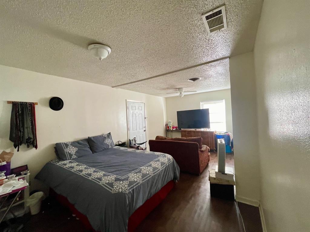 786 Fairwood Drive