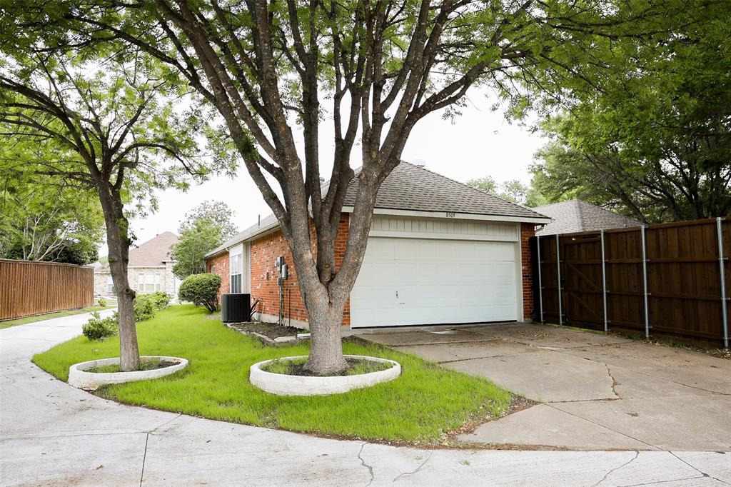 8509 Chalton Drive