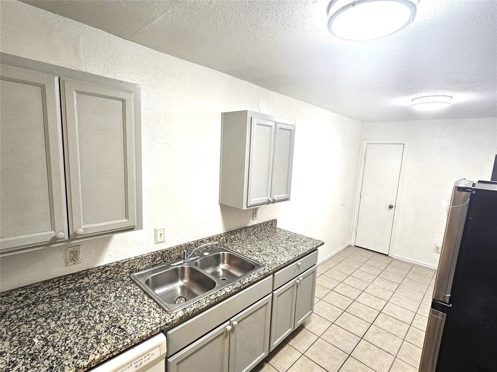 2837 & 2839 Ave J