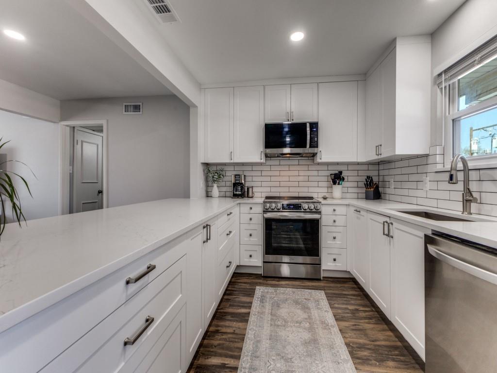 Sandhurst Manor - Residential