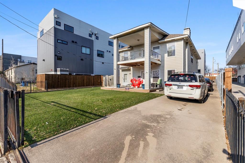 Holmes - Residential