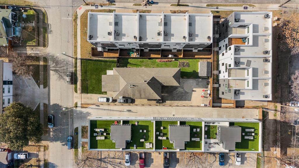 Holmes - Residential