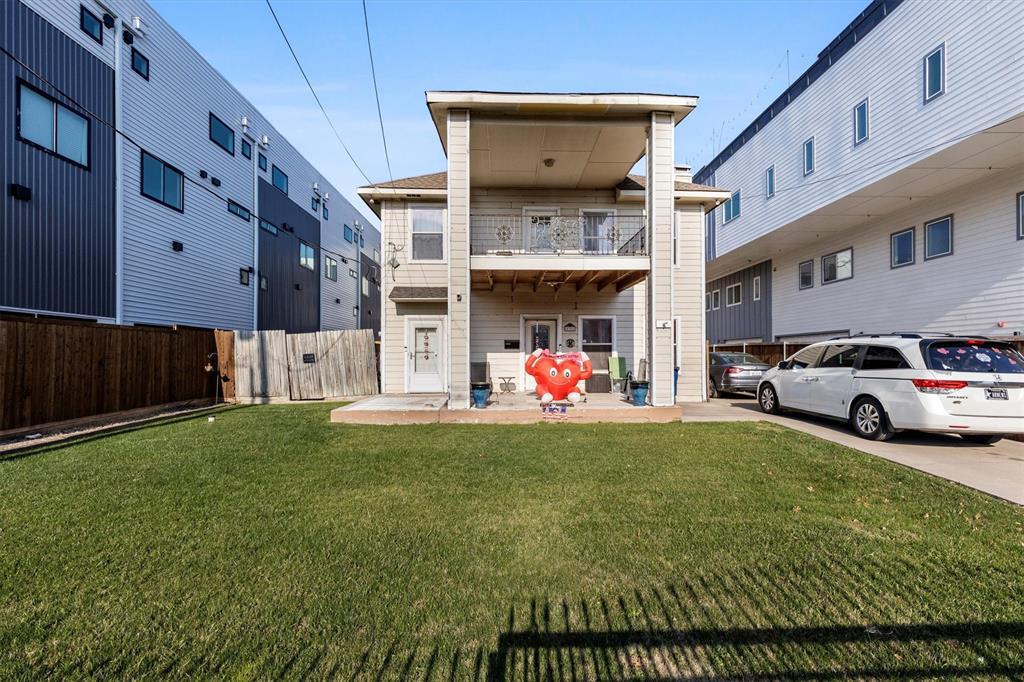 Holmes - Residential