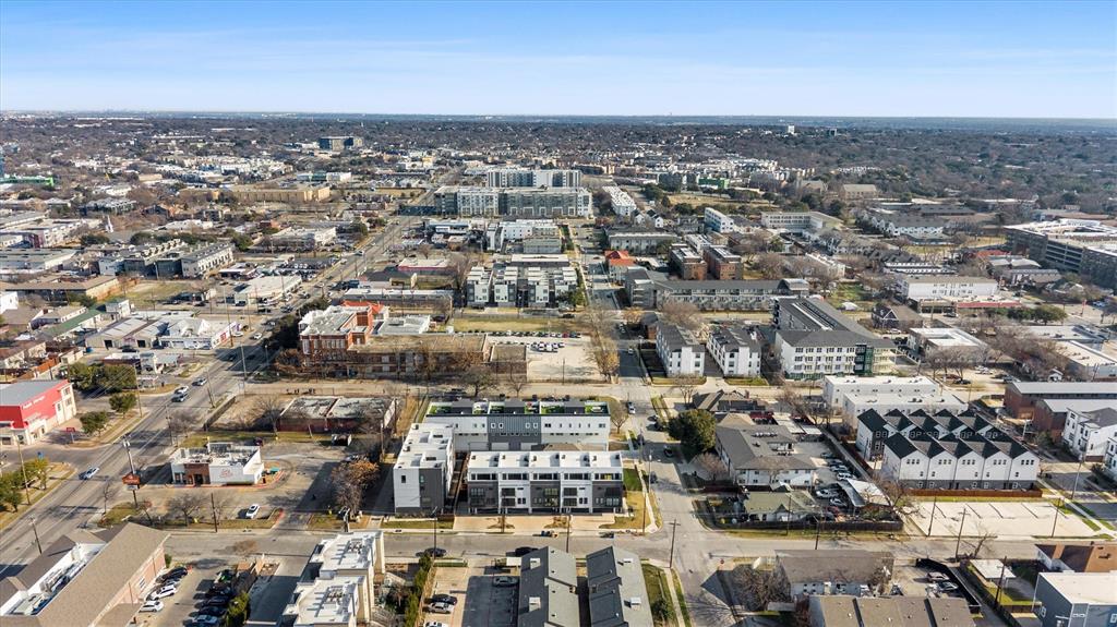 Holmes - Residential