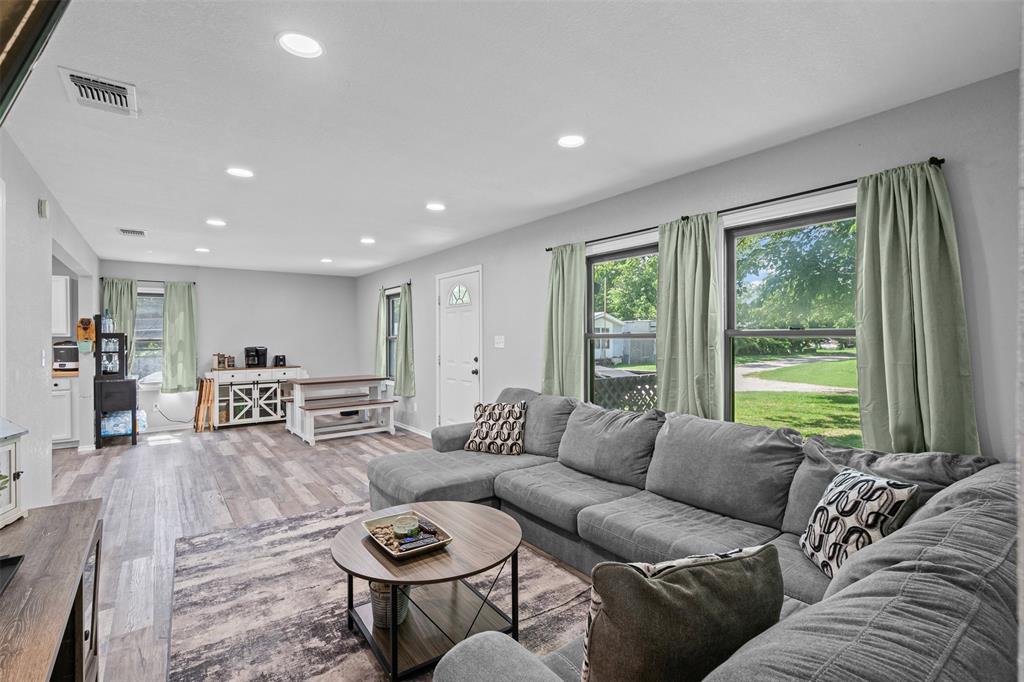 10309 Mineral Wells Highway