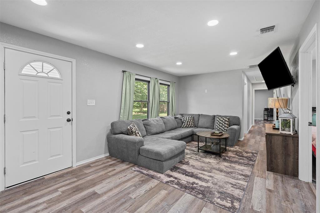 10309 Mineral Wells Highway