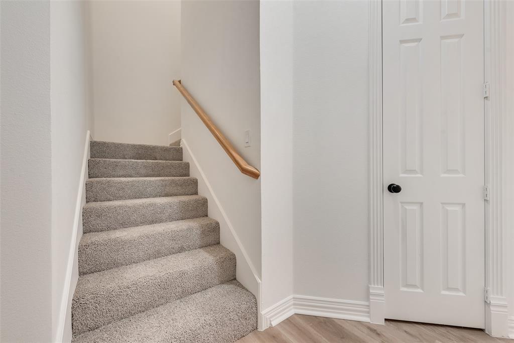 Lochngreen Village Add - Residential