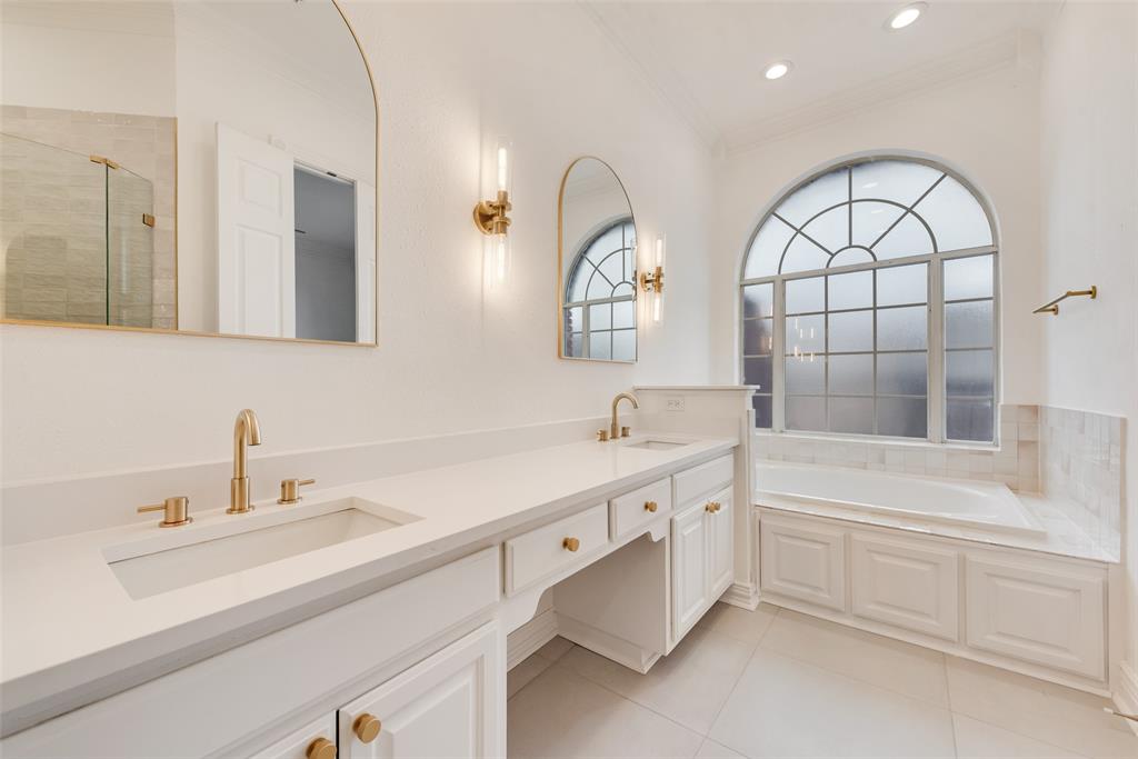 Lochngreen Village Add - Residential