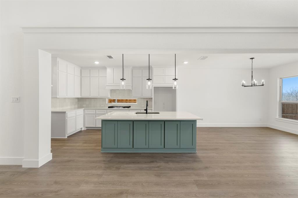 Valencia On The Lake - Residential