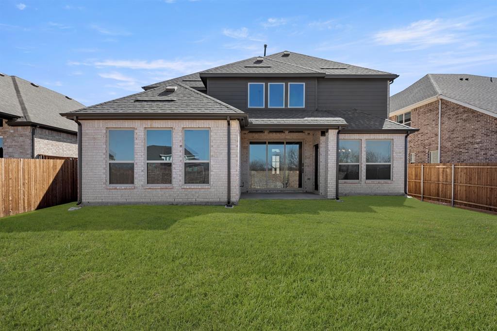 Valencia On The Lake - Residential