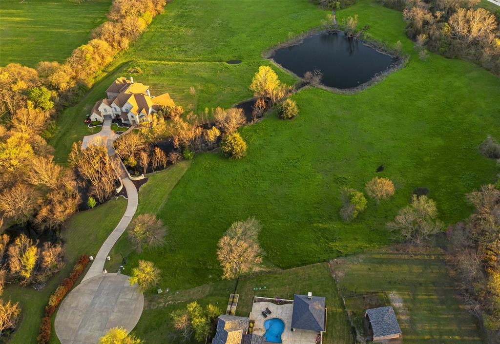 3000 Bluffs Lane