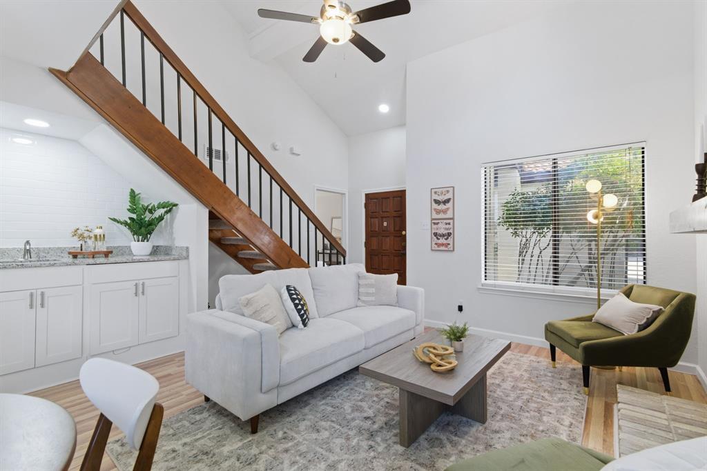 Lifescape Villas On Midway A Condo - Residential