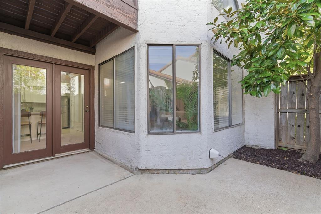 Lifescape Villas On Midway A Condo - Residential