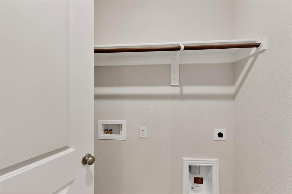 Venetian at Weston, Phase 2 - Residential Lease