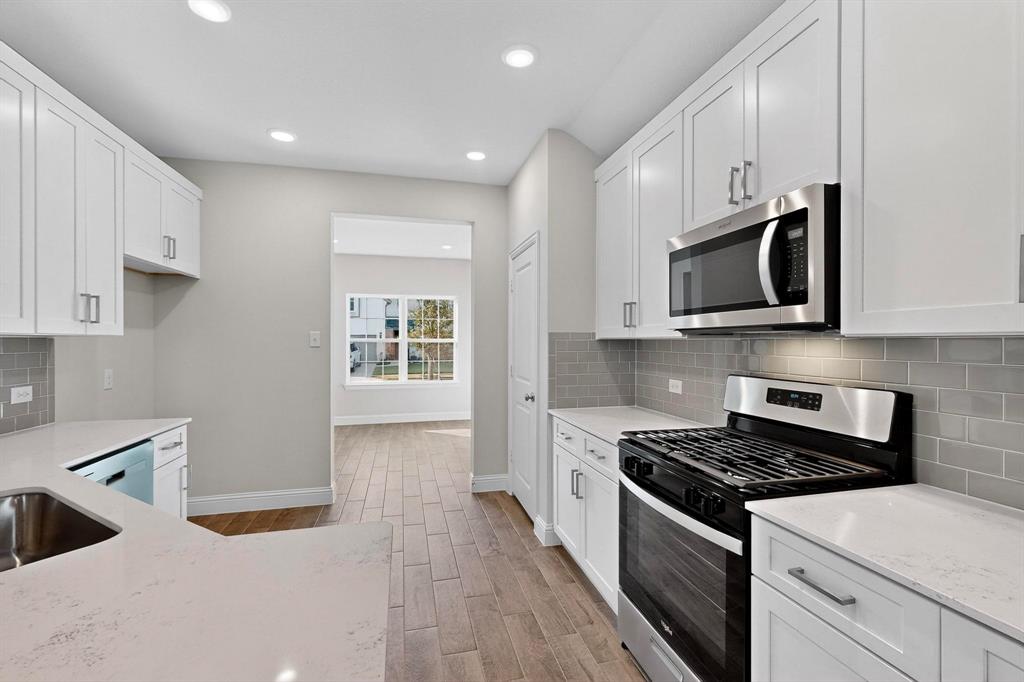 Venetian at Weston, Phase 2 - Residential Lease