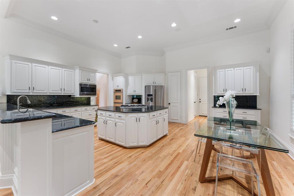 17 Woodcreek Lane