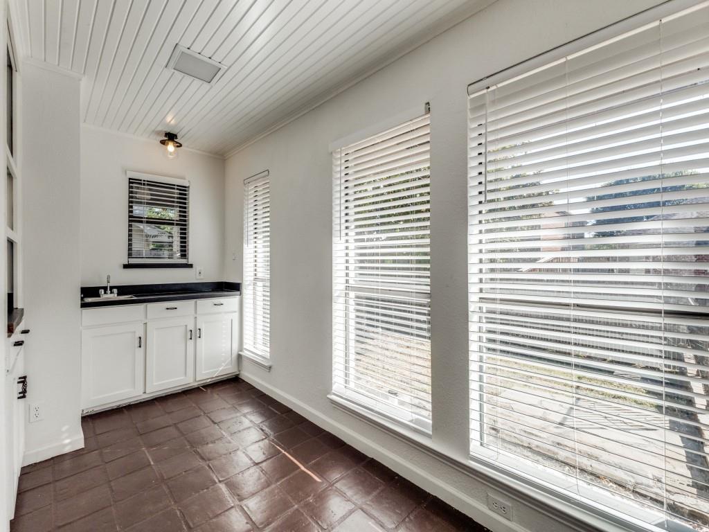 Lakeside Village #3 - Residential Lease