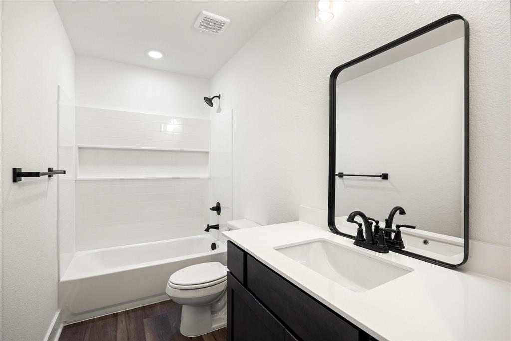 Tolar Oaks - Residential