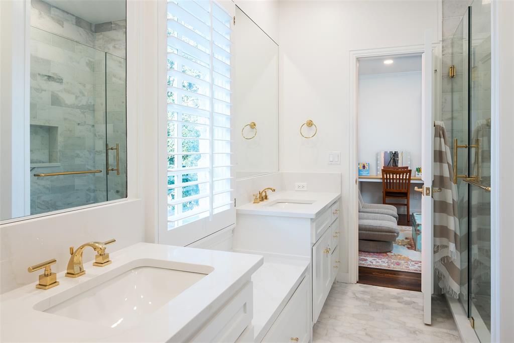 Summitt Lawn - Residential