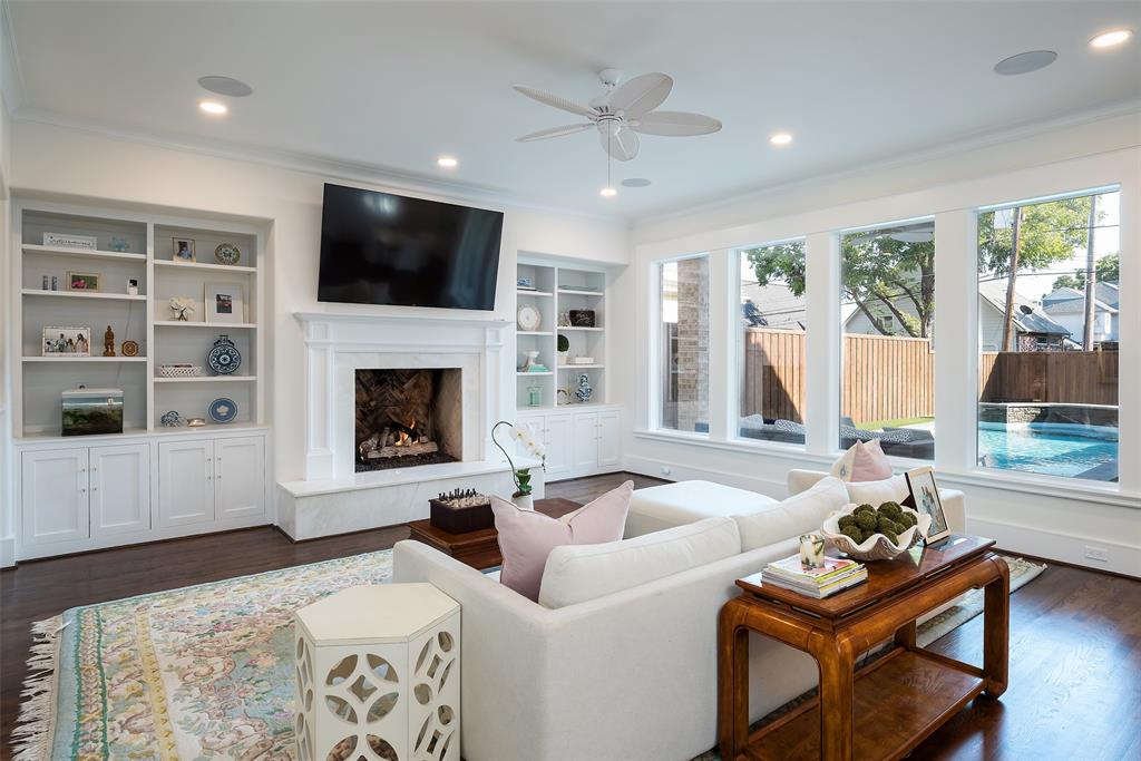 Summitt Lawn - Residential