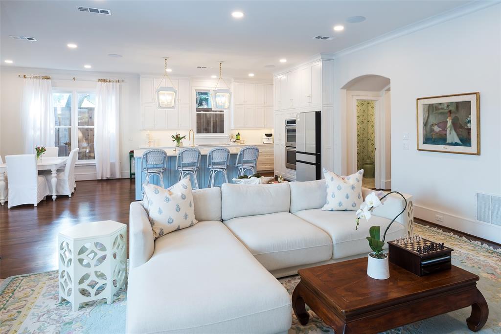 Summitt Lawn - Residential