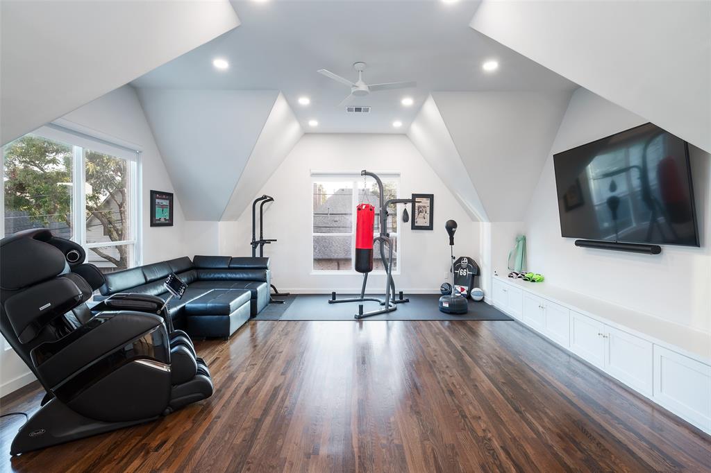 Summitt Lawn - Residential