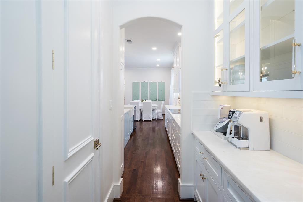 Summitt Lawn - Residential