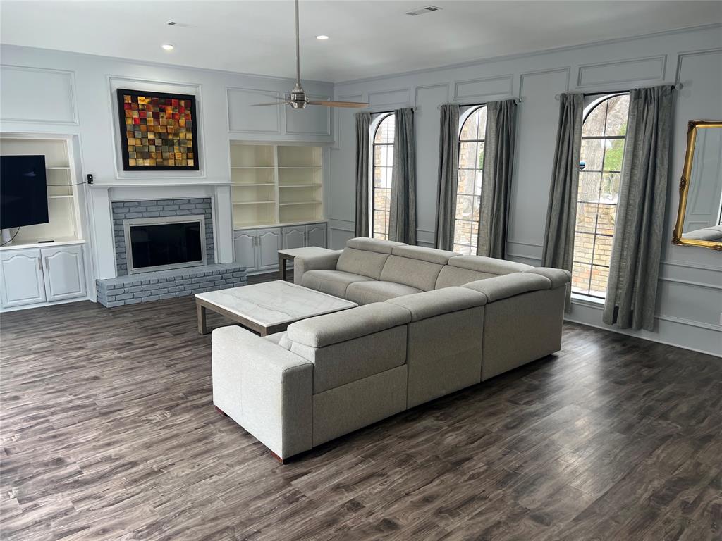 6005 Steamboat Drive