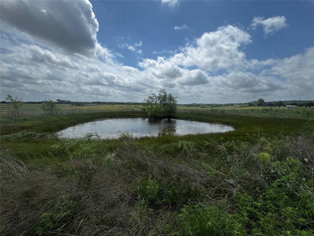 11 Acres Fm 66