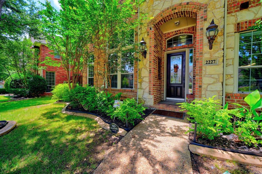2227 Fox crossing Lane