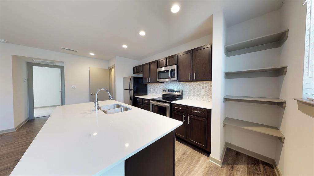 Lakewood Village Addition - Residential Lease