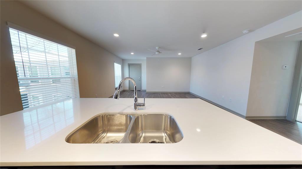 Lakewood Village Addition - Residential Lease