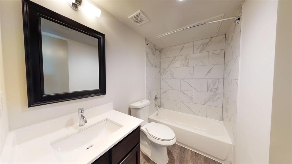 Lakewood Village Addition - Residential Lease