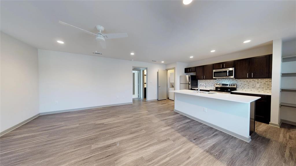 Lakewood Village Addition - Residential Lease