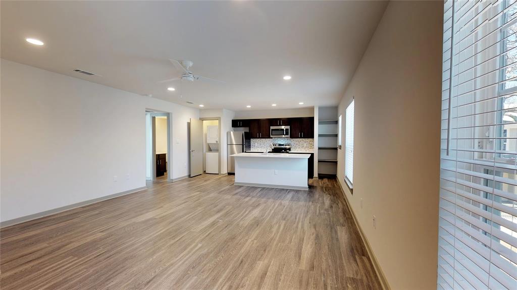 Lakewood Village Addition - Residential Lease