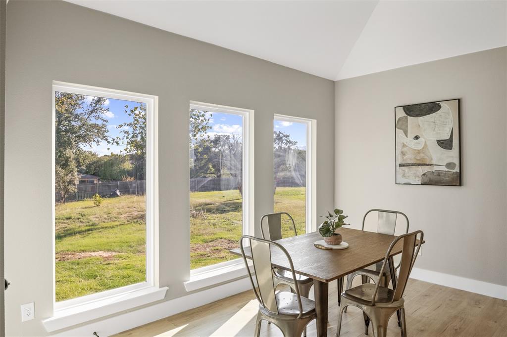 1621 S Chisholm Trail