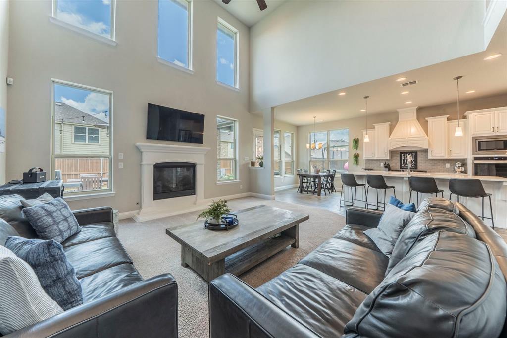 4513 Calla Lily Drive