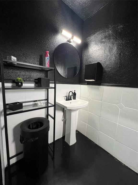 North Fort Worth - Commercial Lease